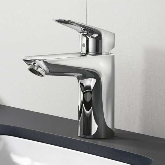 Смеситель для умывальника Hansgrohe Logis (71171000)