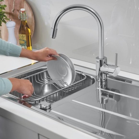 Кухонная мойка из нержавеющей стали со смесителем Grohe Concetto матовая (31570SD0)