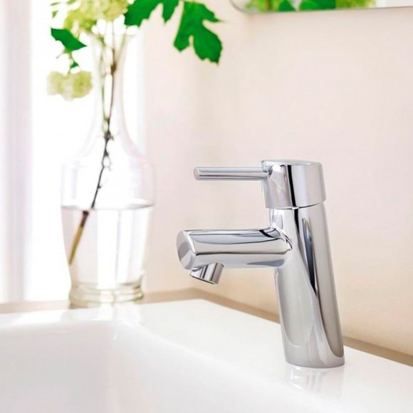 Смеситель для умывальника Grohe Concetto (23450001)