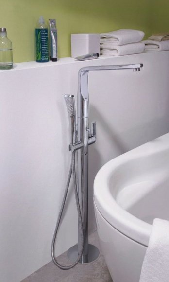 Смеситель для ванны Grohe Veris напольный (32222001)