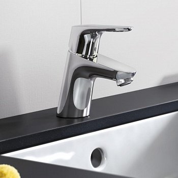 Смеситель для умывальника Hansgrohe Focus (31952000) фото