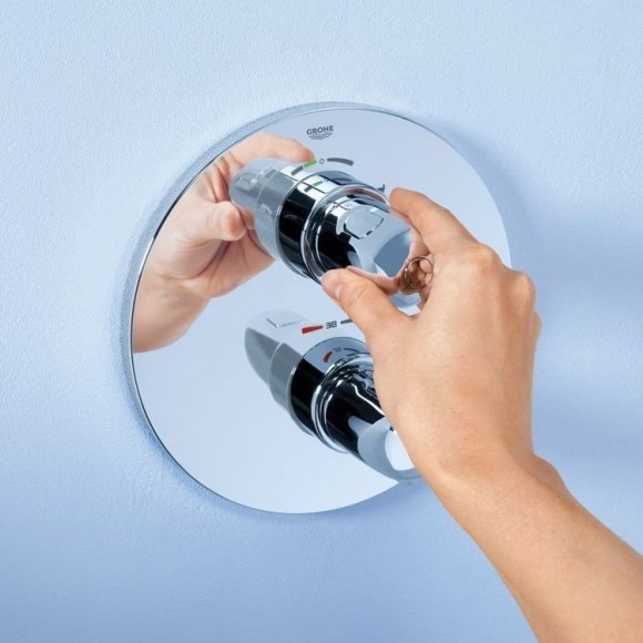 Наружная часть смесителя для душа Grohe Grohtherm 1000 термостатический (19984000)