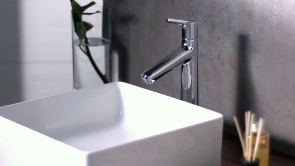 Смеситель для умывальника Hansgrohe Talis S 190 с донным клапаном (72031000)