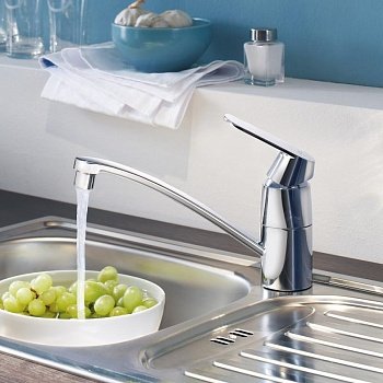 Смеситель кухонный Grohe Eurosmart Cosmopolitan низкий (32842000) фото